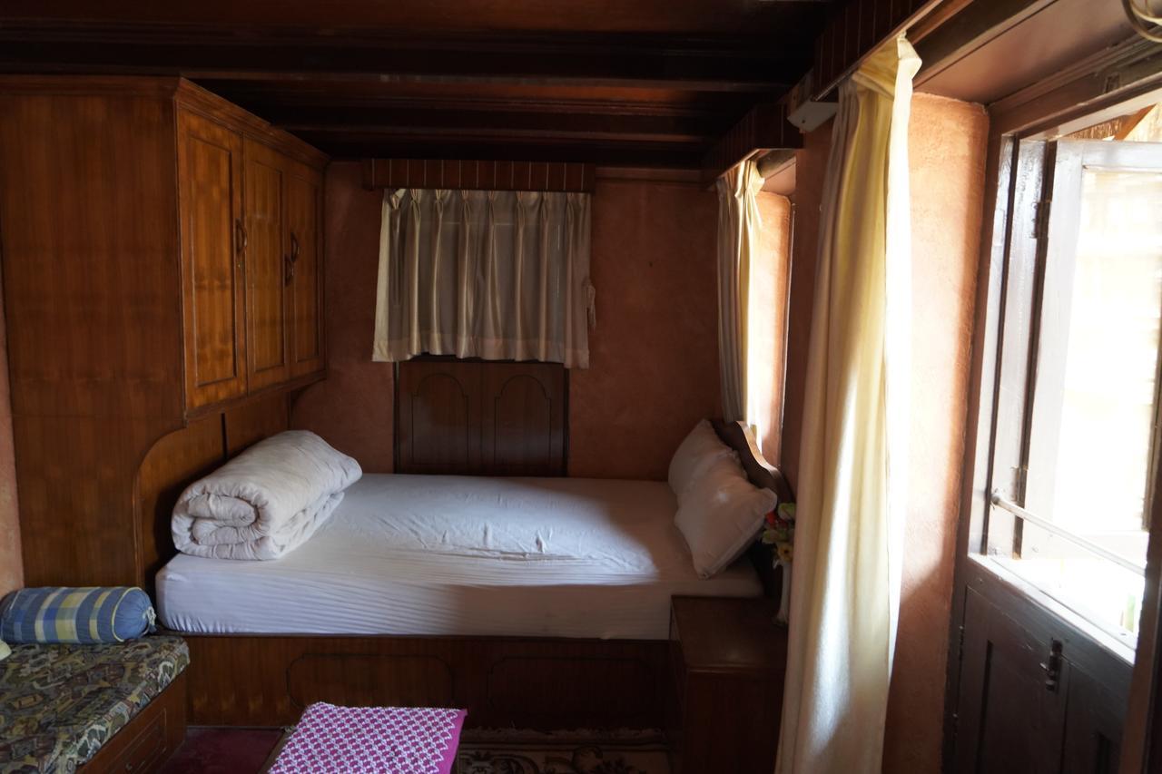 Moonlight Guest House Bhatgoan Exterior photo