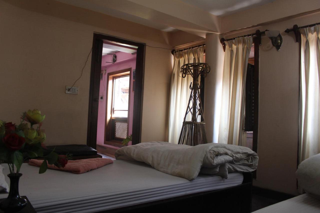 Moonlight Guest House Bhatgoan Exterior photo