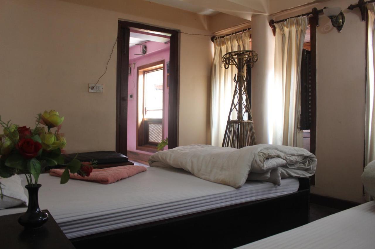 Moonlight Guest House Bhatgoan Exterior photo